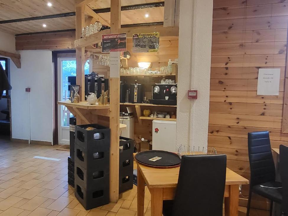 Auberge La Coulette Vars  Exteriér fotografie
